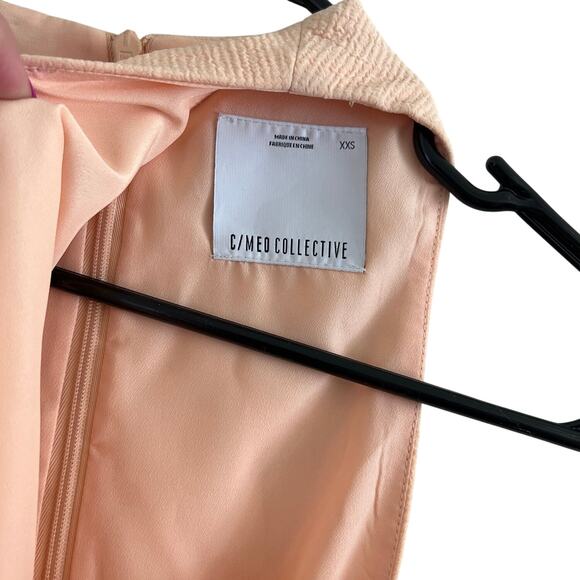 Anthropologie C/MEO COLLECTIVE Asymmetric Ruffle Coral Peach Fools Gold Top - Picture 11 of 14